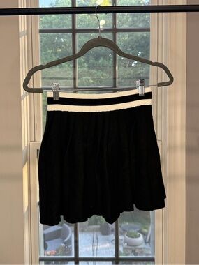 T.J.Maxx Black Mini Skirt with White Contrast Waistband